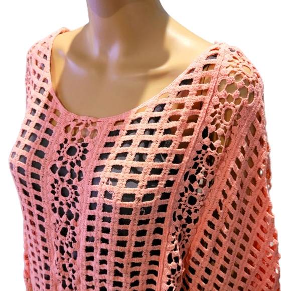 Pink Open Knit Crochet Pancho Coverup OSFM NWOT - Picture 2 of 4